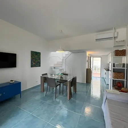 Holiday home Paradiso Isulidda
