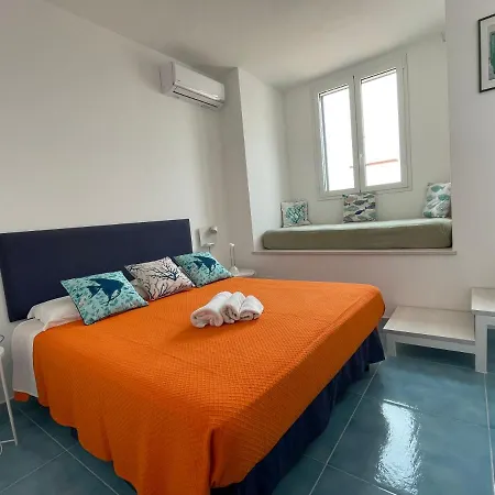Holiday home Paradiso Isulidda Macari