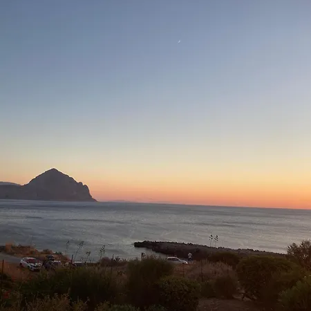Paradiso Isulidda 펜션 *
