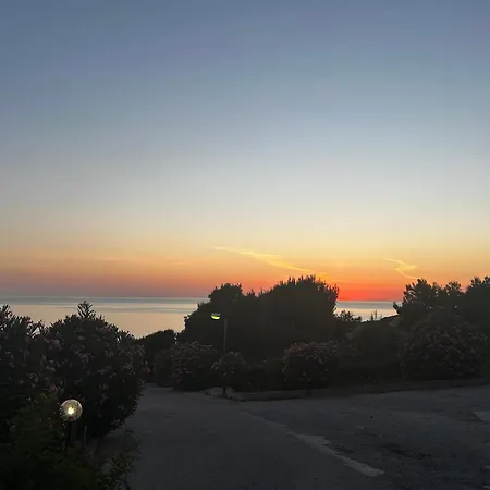 Paradiso Isulidda 度假居 *