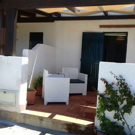 Paradiso Isulidda Macari
