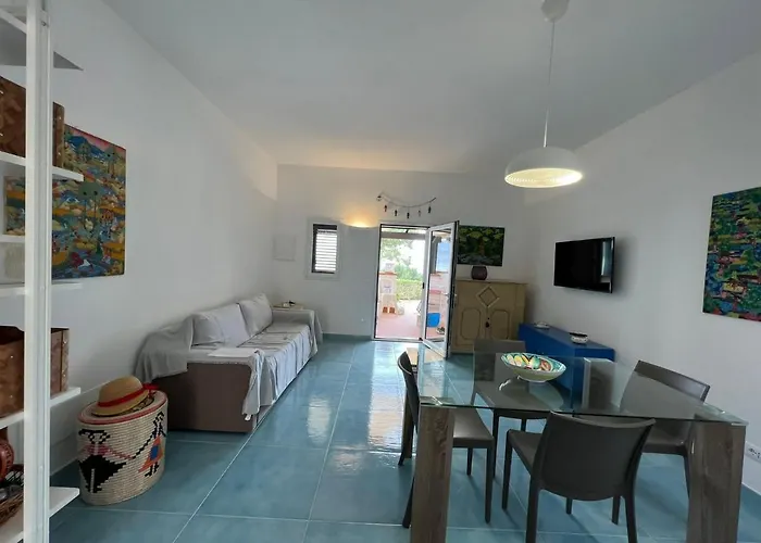 Paradiso Isulidda Macari
